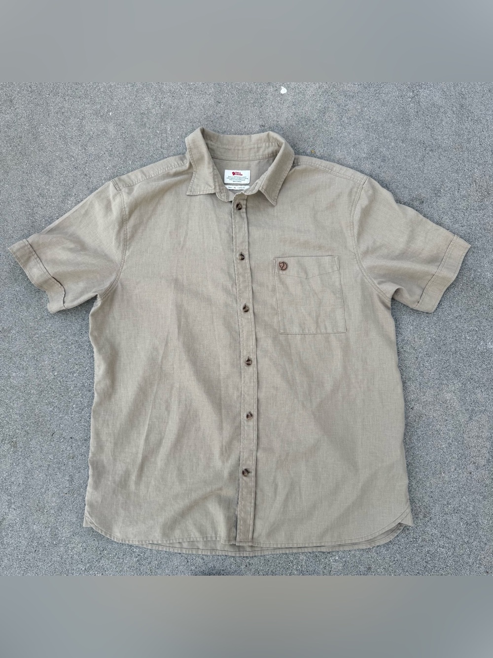 FJALLRAVEN OVIK TRAVEL SHIRT Short Sleeve Men's Size XL hemp blend Tan Button-Up